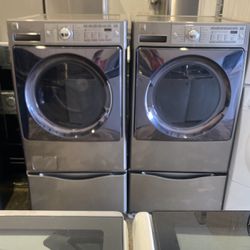 Kenmore Elite Washer Dryer Set On Pedestals