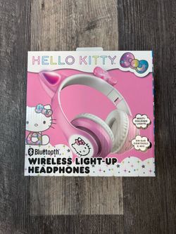 Hello Kitty Wireless Light Up Headphones Bluetooth Pink & White by Sanrio NEW