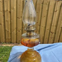 Antique Or Vintage (unsure age) Amber Kerosene Oil Lamp
