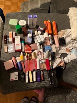 Large Mixed Beauty & Skincare Lot