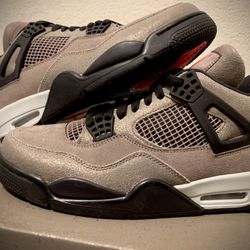 Jordan 4 Retro 