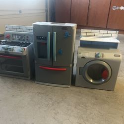 Little tykes Play kitchen And Laundry Set 