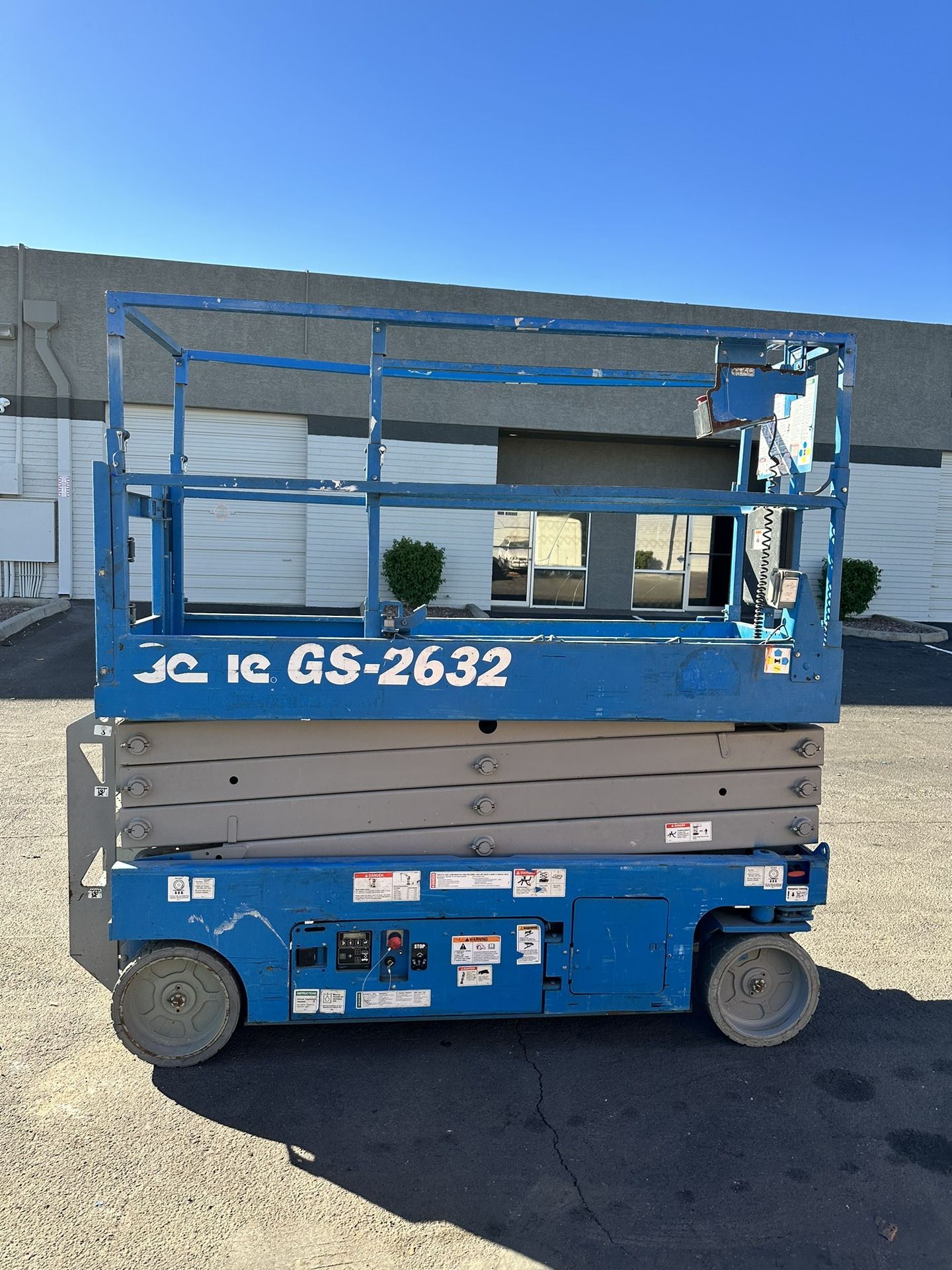 Genie Scissor Lift For Sale for Sale in Glendale, AZ OfferUp
