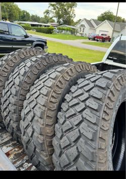 Brand New Firestone MT 265/75/17