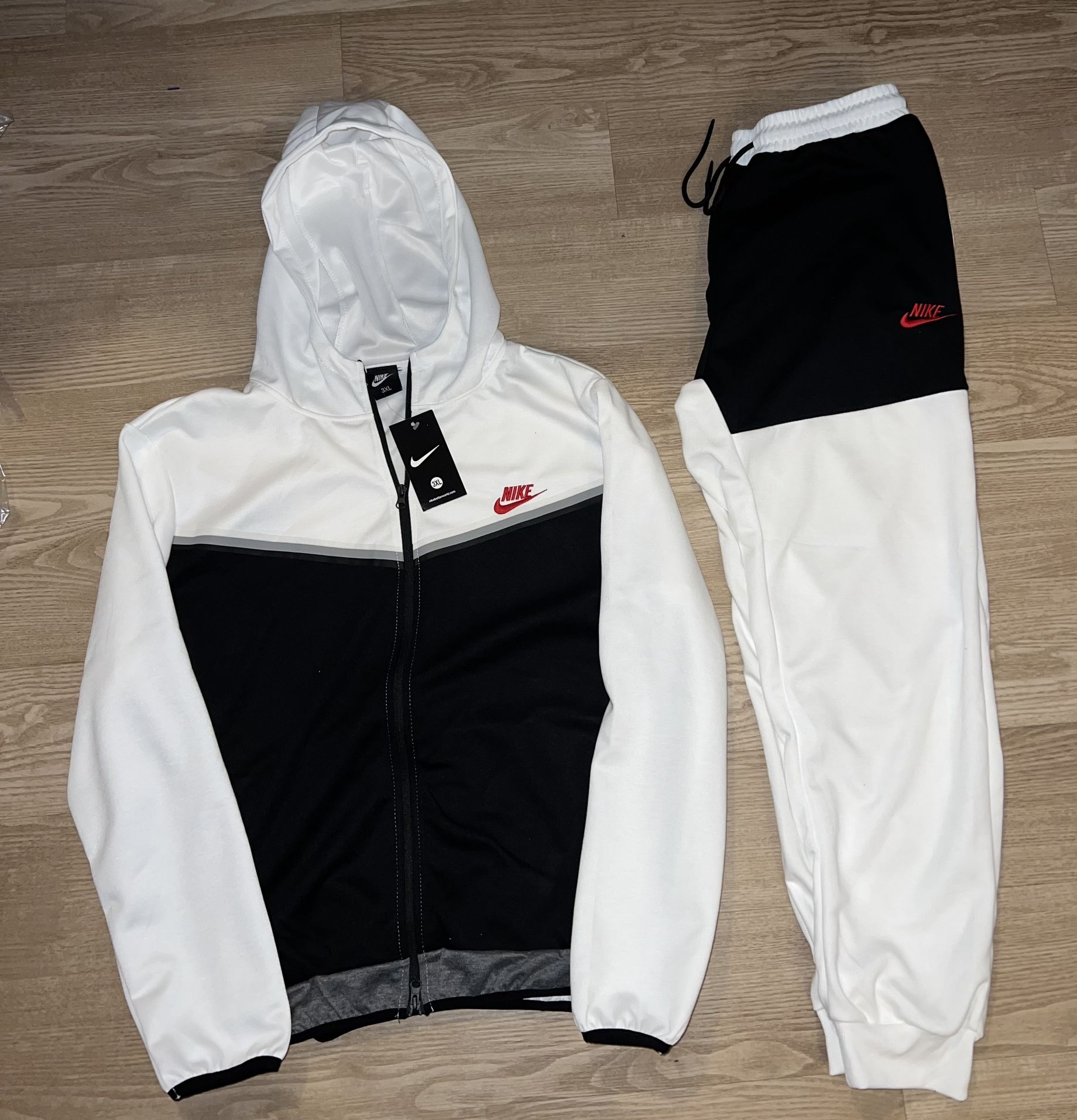 White N Black Size 3x Men Sweatsuit