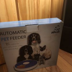 Automatic Pet Feeder 