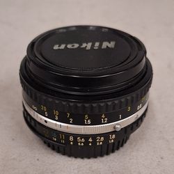 Nikon Nikkor 50mm 1:1.8 / f1.8 Lens