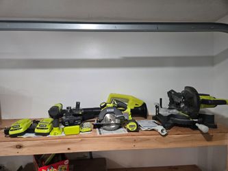 RYOBI ONE+ 18V Cordless Circular Saw, Miter Saw, 1⁄2” Drill, Leaf Blower, 2 Ah& 2x 4.0 Ah Batteries