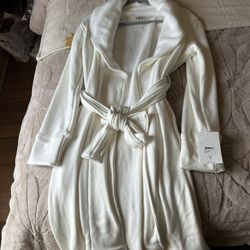 Soft and Luxurious Ugg Women’s  Robe