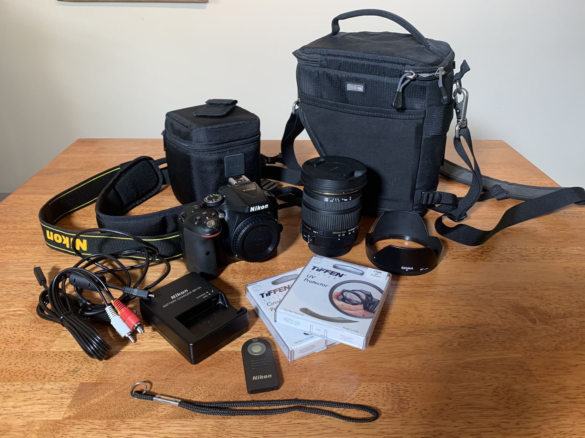 Nikon D5300 Sigma 17-50mm f2.8 and accessories