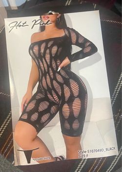 Queen size sexy lingerie is available