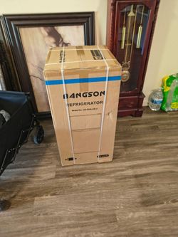 Brand New BANGSON Mini Refrigerator