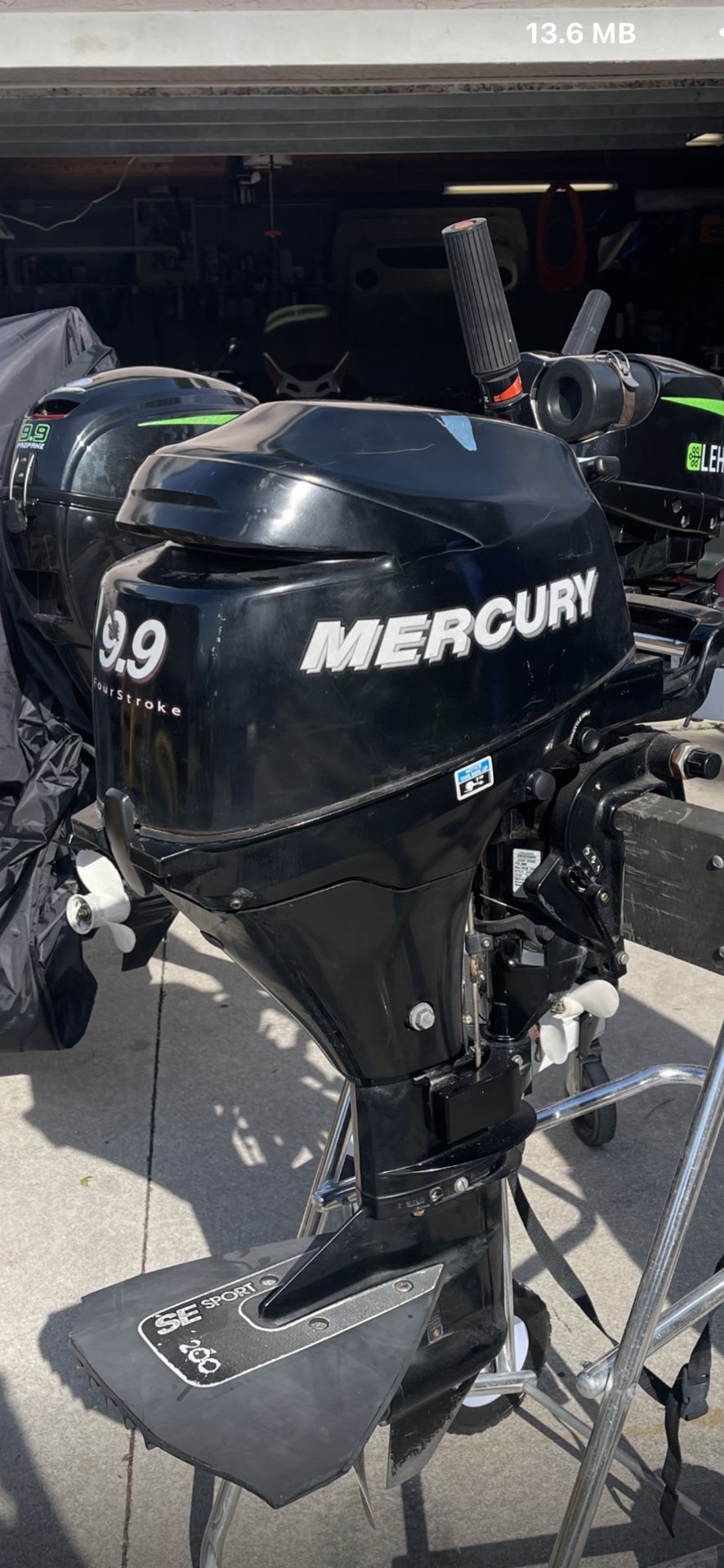 Mercury 9.9 Outboard Motor