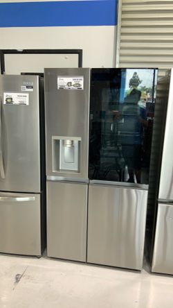 LG 27 cu.ft. Side-by-Side Instaview Refrigerator $1,050