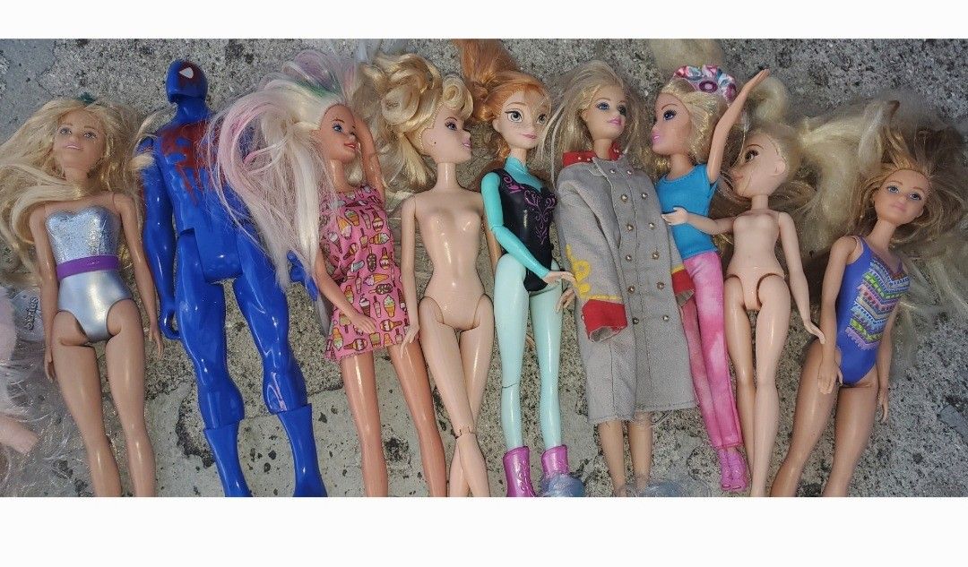 Barbie Lot ,Shopkin Dolls Lot With Shopkin 