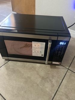 Microwave 1000 watts black