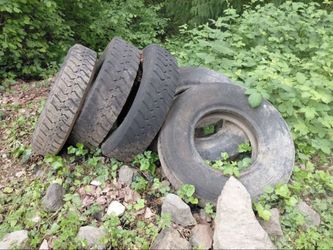 6 BIG A$$ TIRES!!