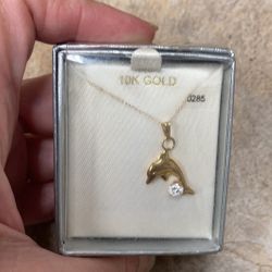 Néw 10kt And 14kt Gold Pendants $40-$50 Each 
