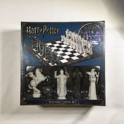 Harry Potter Chess Set Brand New 