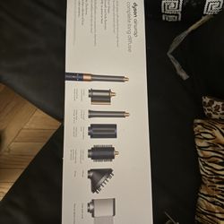 [BRAND NEW]Dyson HS05 Prussian Blue/Copper AirWrap Multistyler - New & Unused [still in the box]