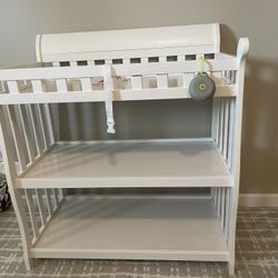 Delta Diaper Changing Station