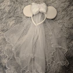 Disney Bridal Minnie Ears With Veil