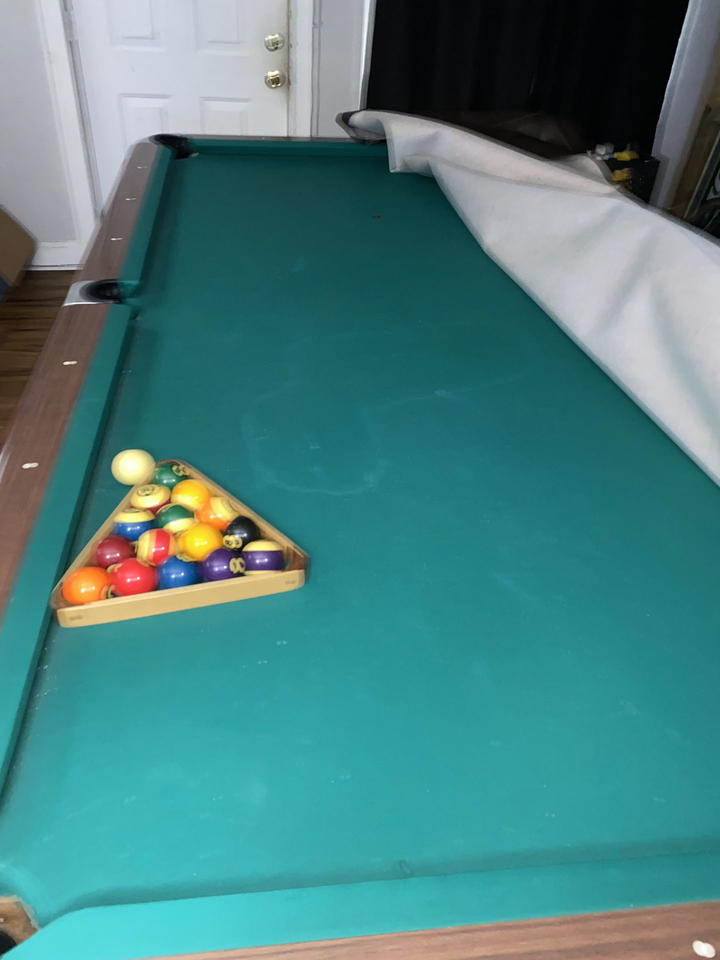 9ft pool table for sell