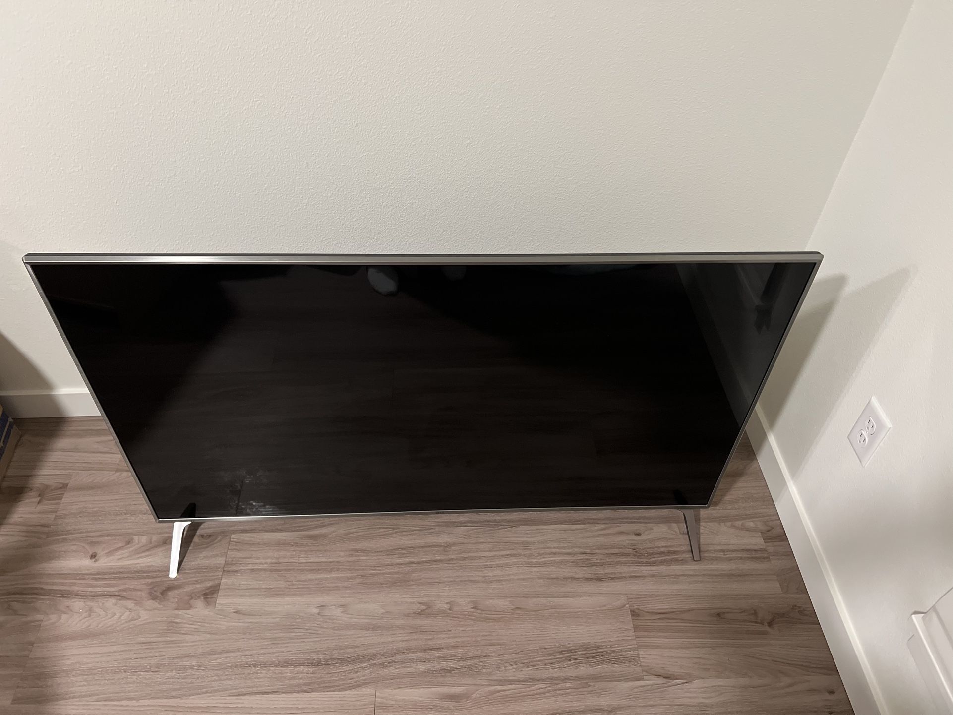 LG 4K HDR Smart LED UHD TV