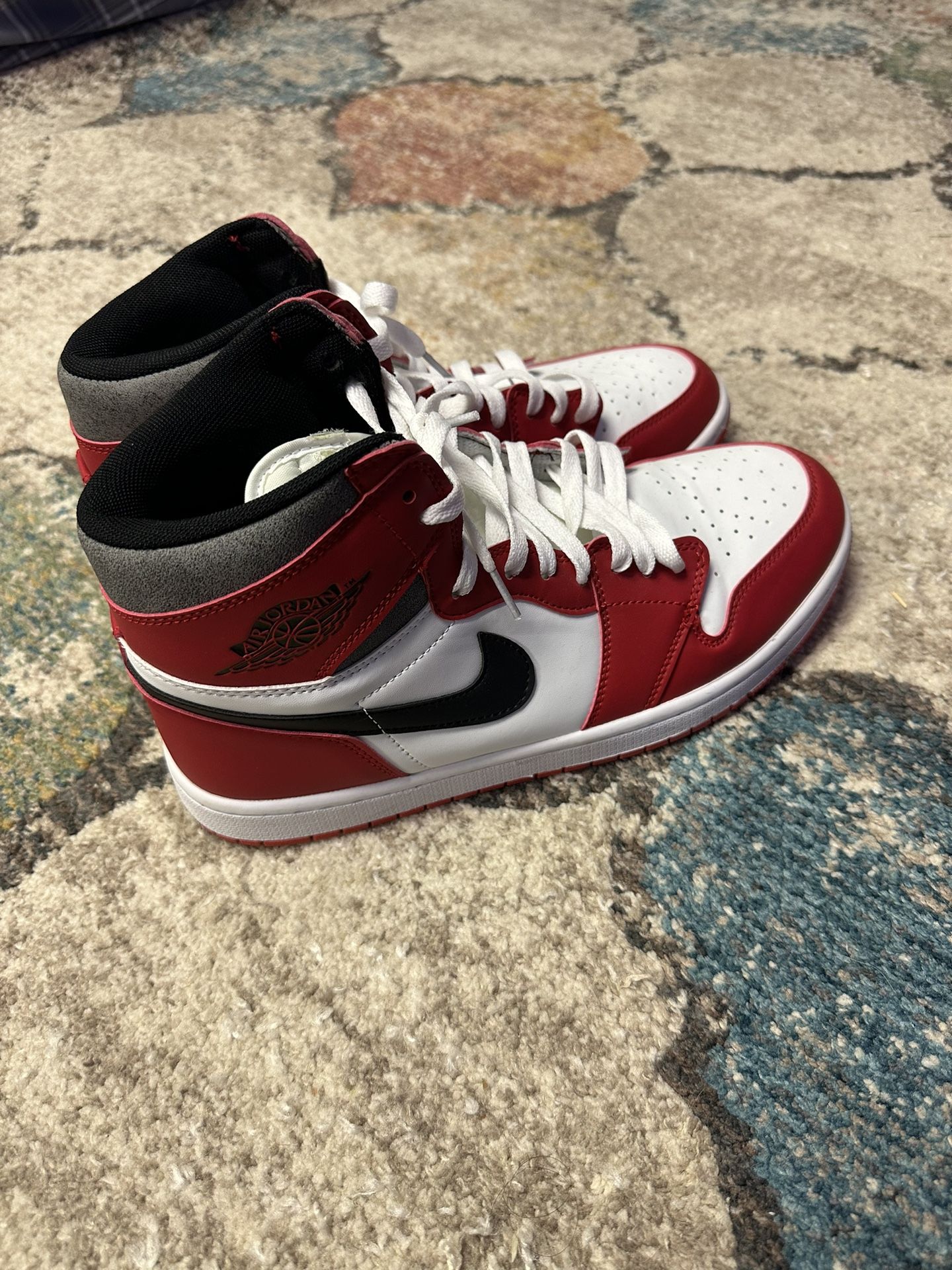 Jordan 1 Chicago “Lost and Found” Size 11