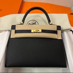 Hermes Kelly 25 in epsom leather.