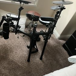 Roland TD-07 E-drums