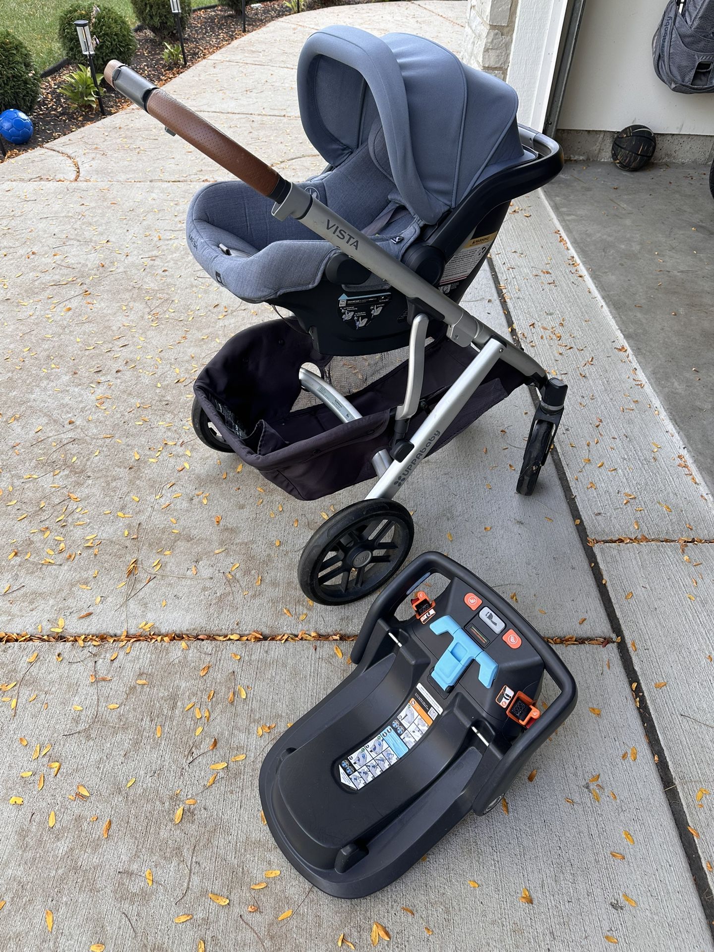 Uppababy Vista Stroller With Car Seat