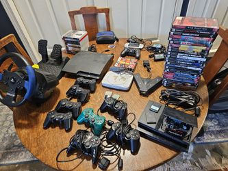 Lot of Playstation stuff. Ps2 ps3 psp ps1 thrustmaster dualshock