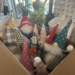 Gnome. A Box Full.  $7