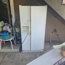 Estate By Whirpool Refrigerator 