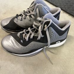 Basketball Shoes Size 9 1/2