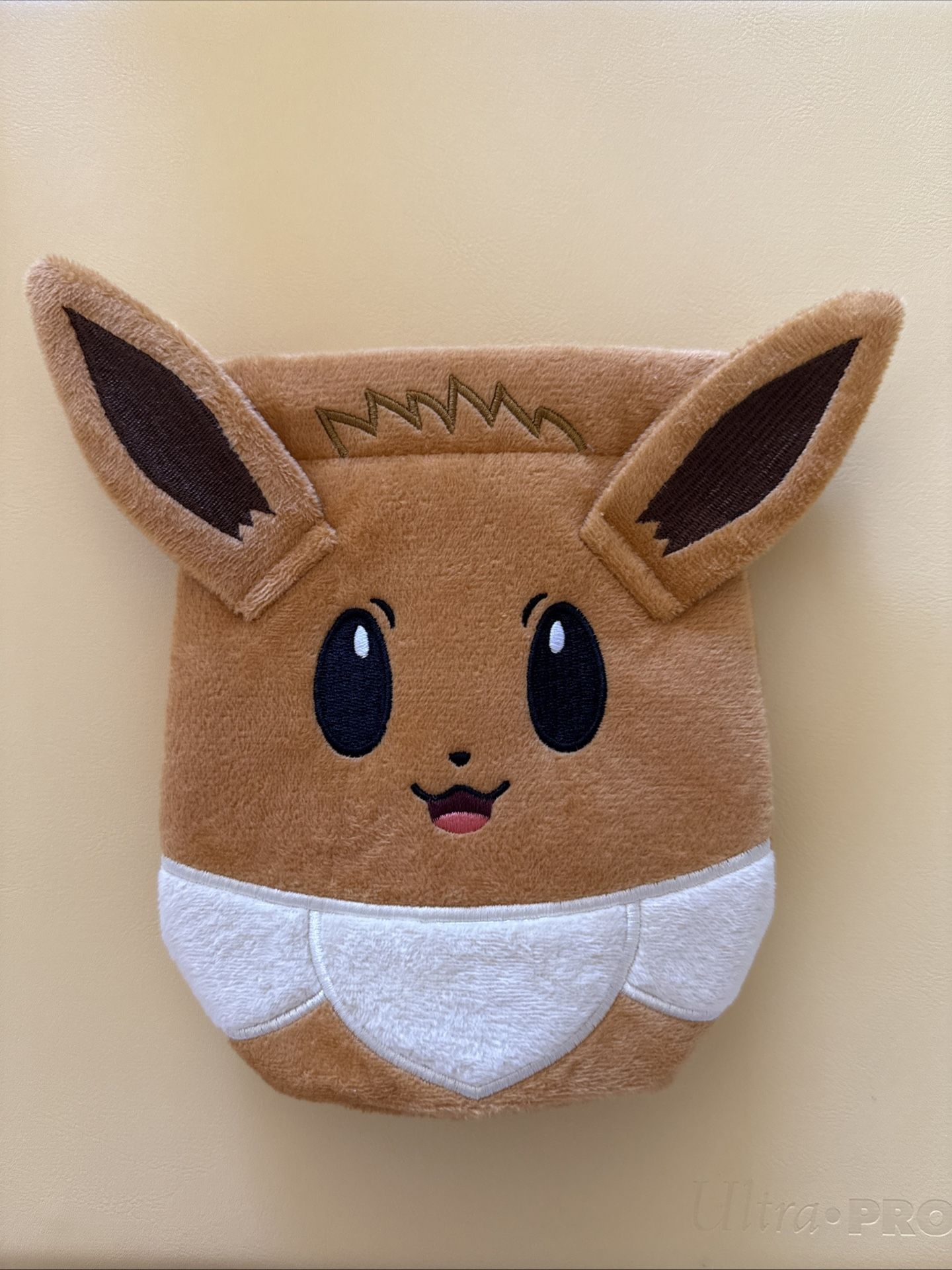 Prismatic Evolutions Eevee Accessory Pouch