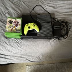 Xbox One With 11 Games And A Series S Controller 