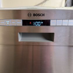 Bosch 300 Series Dishwasher – Stainless Steel – Quiet – Like New