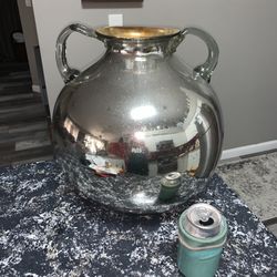 (1) Large Vintage Silvered Mercury Glass Vase