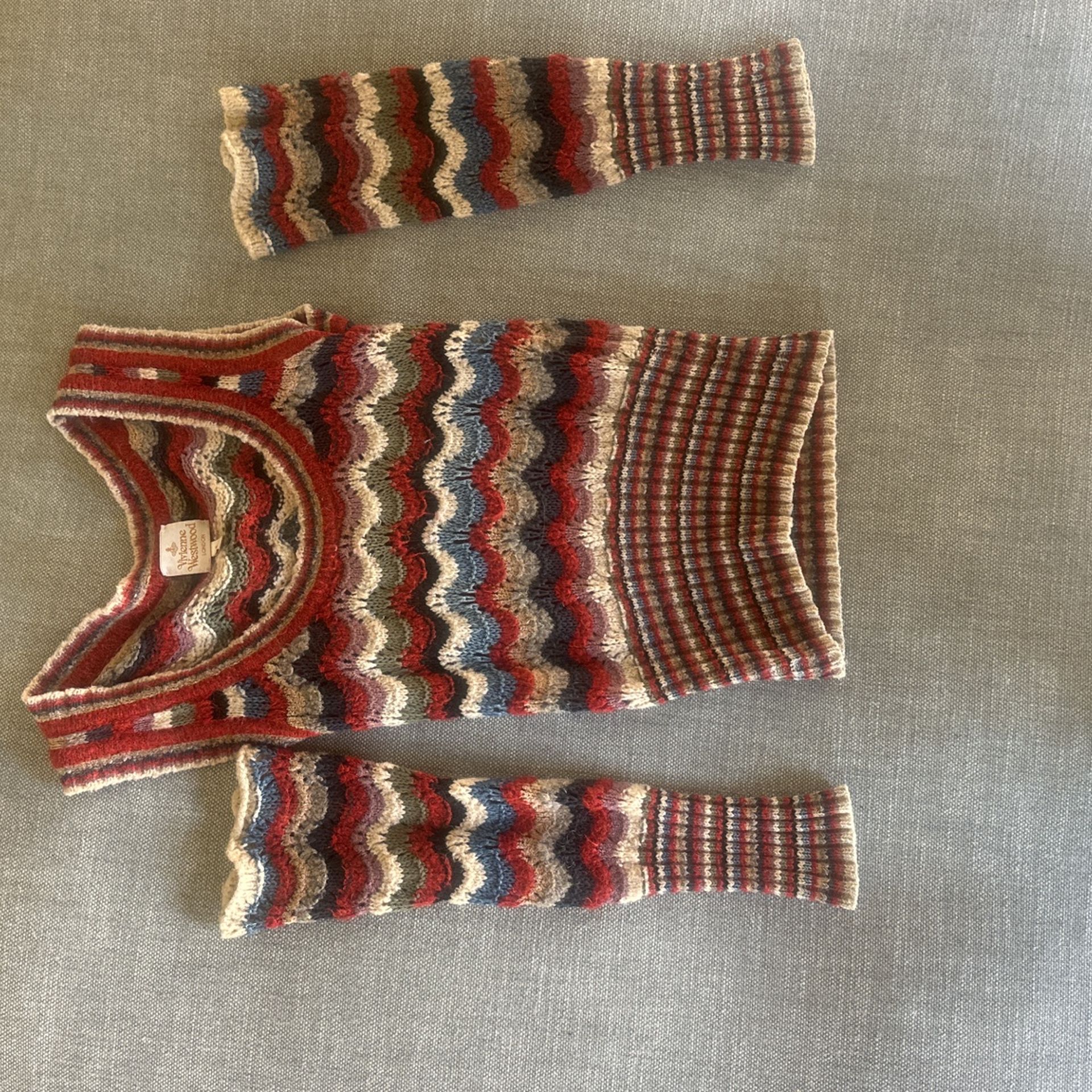 Vintage Sweater With Detached Sleeves