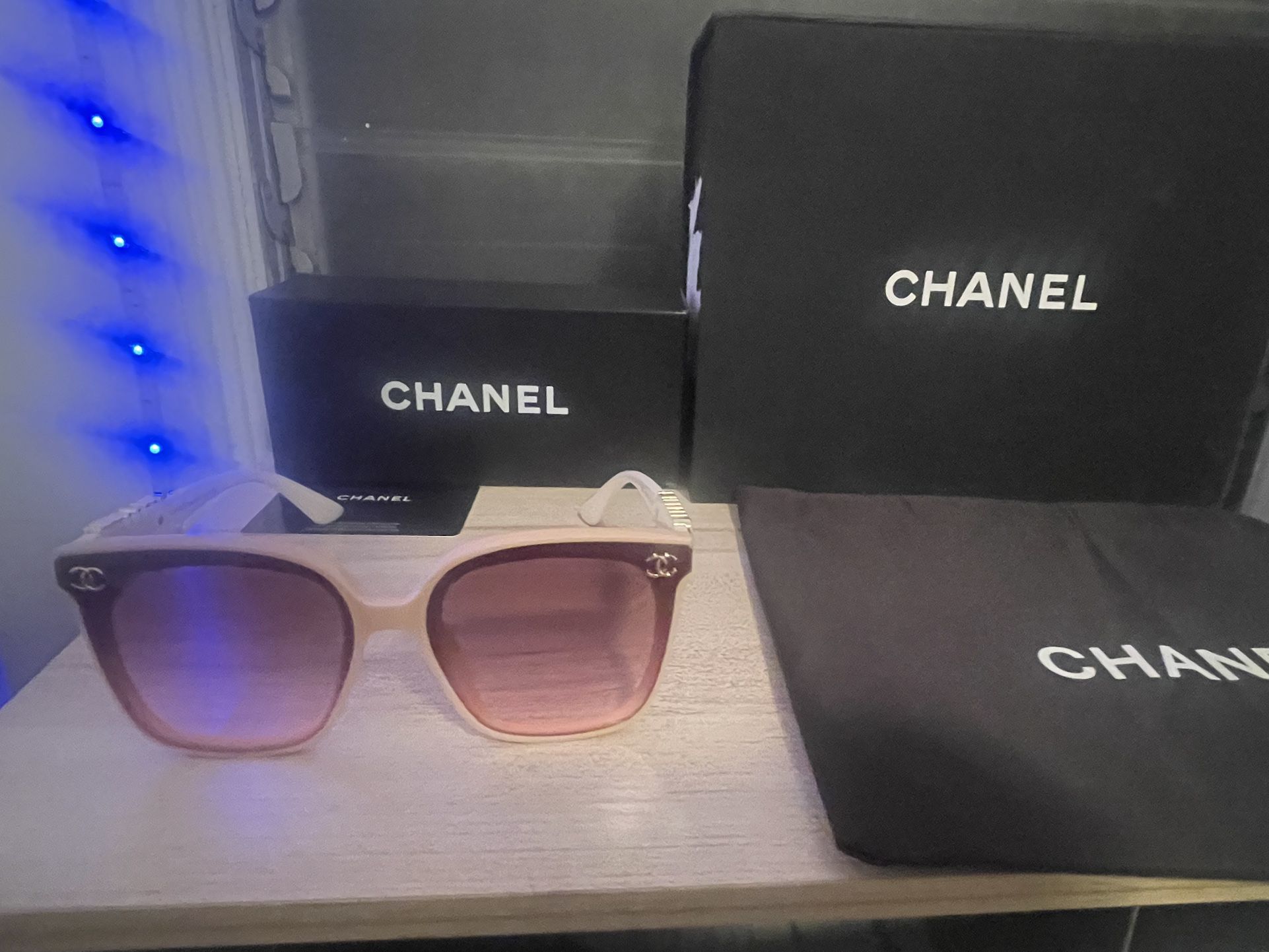 Women’s Chanel’s Pink Sunglasses 