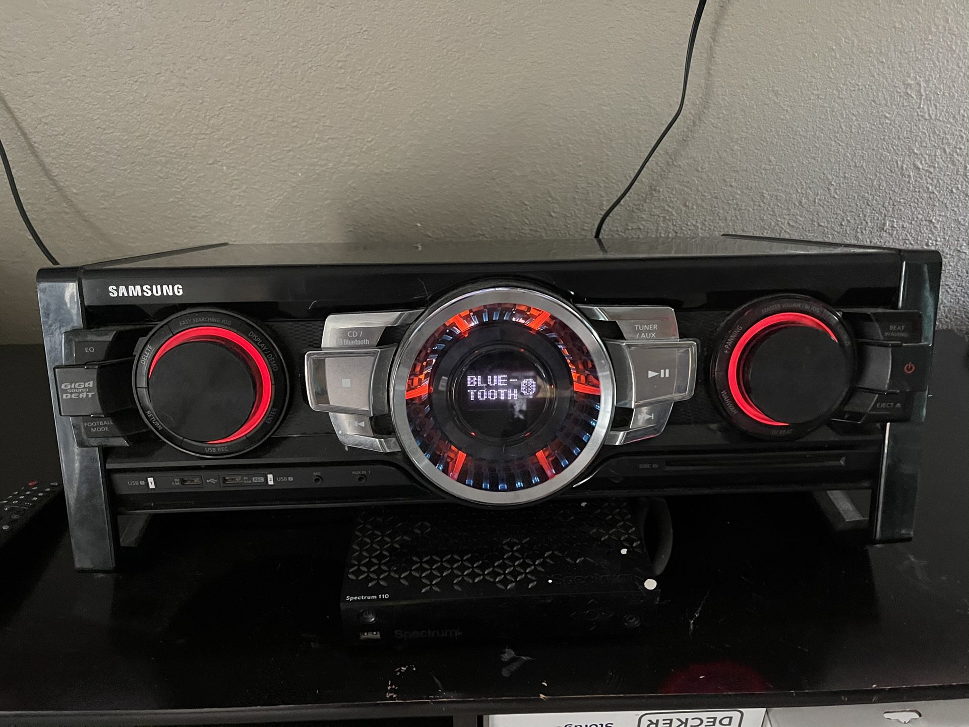 Samsung GIGA Beats