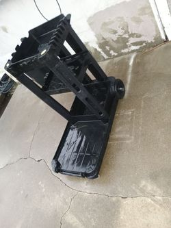 Rubbermaid janitor cart