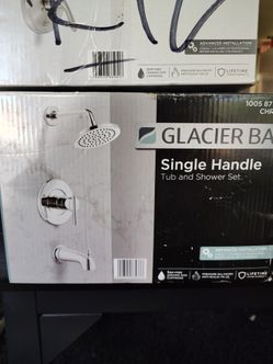 GLACIER BAY TUB AND SHOWER SET