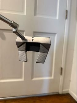 Scotty Cameron Phantom 5.2 Putter – Like New w/ SuperStroke Grip