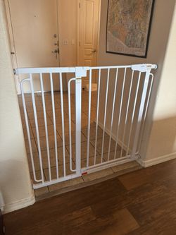 Cumbor Baby/Pet Gate w/ Extensions & Full Hardware Kit