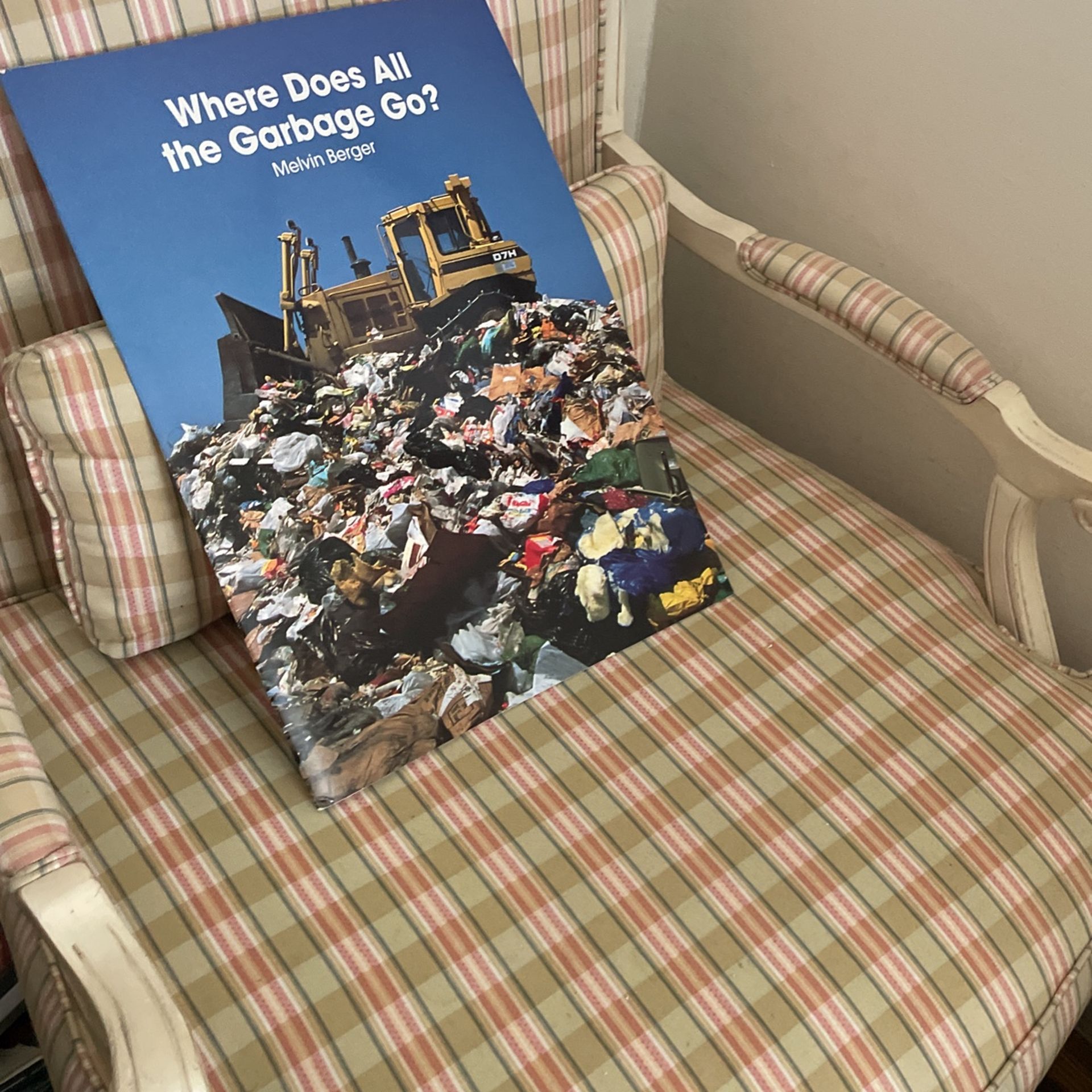 Easel Size Book For Story Telling! Like New!