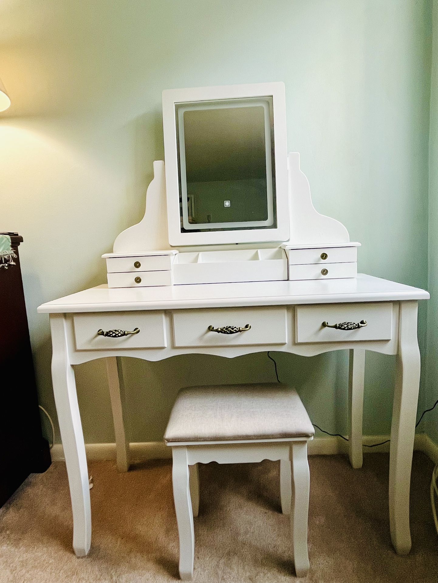 Makeup Vanity and Bench