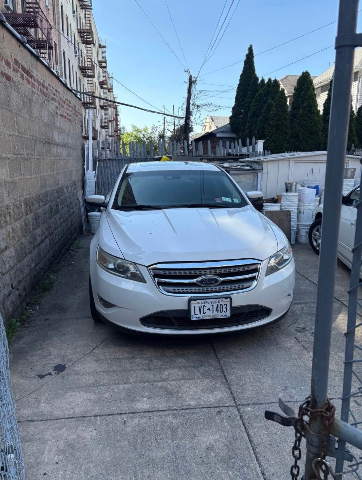 2010 Ford Taurus